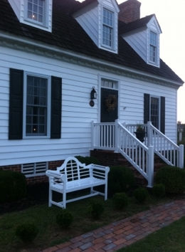 Colonial Living Main Image